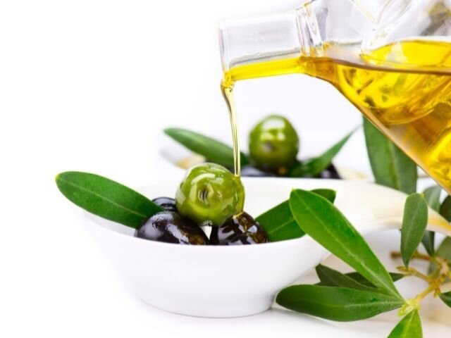 quanto olio extra vergine d'oliva assumere