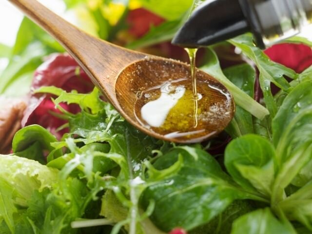 proprietà olio extra vergine d'oliva proprietà olio extra vergine d'oliva